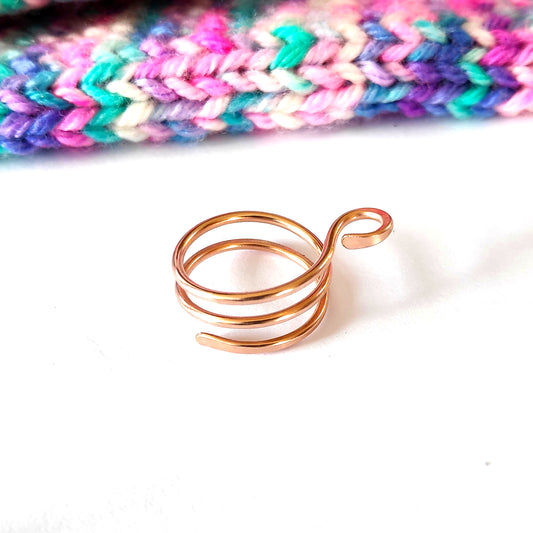 Yarn Ring in Gold - "Spirally"