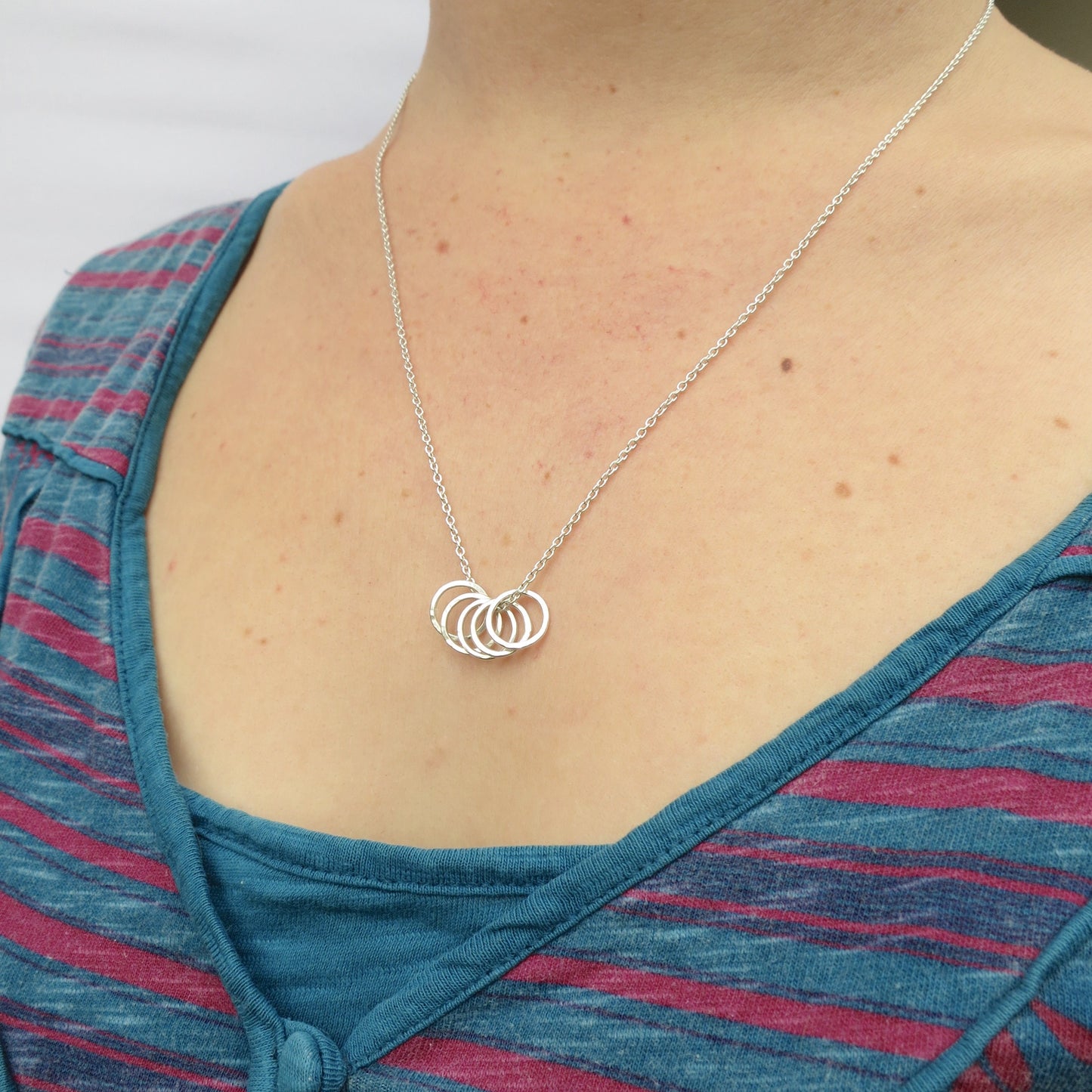 Colar Marcador de Ponto de Tricô - Círculos