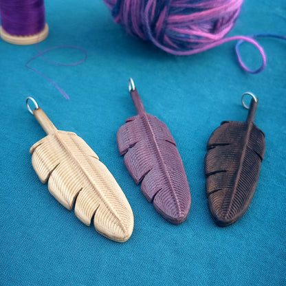 Feather yarn & thread cutter pendant