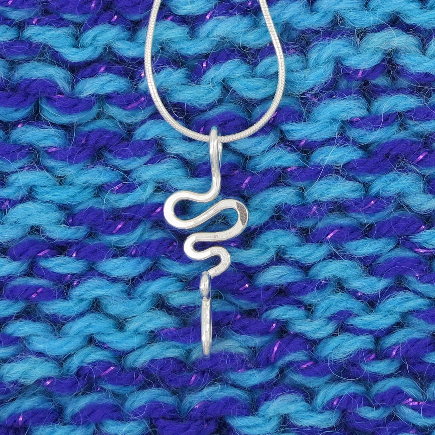 Portuguese Knitting Necklace - Squiggle