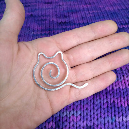 Silver Catty Cable Needle / Shawl Pin