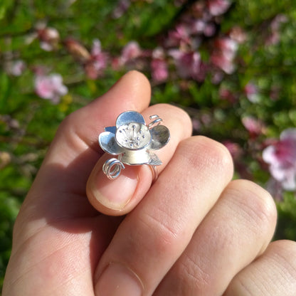 Yarn Ring in Silver - "Flower Power"